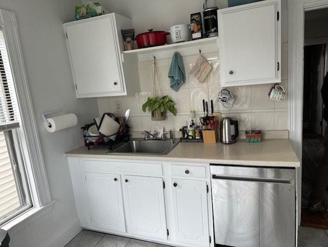27 Peaceable St #2ndFL - Photo 4 of 15