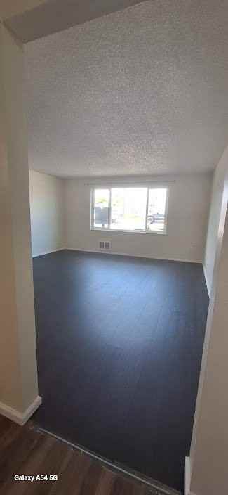 529 Railroad St #6 - Photo 2 of 10