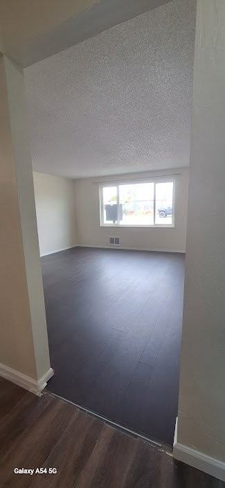 529 Railroad St #6 - Photo 4 of 10