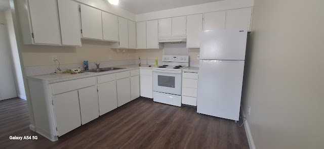 529 Railroad St #6 - Photo 7 of 10