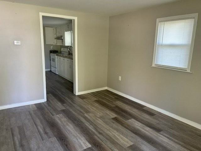 3247 Clover Dr - Photo 2 of 26