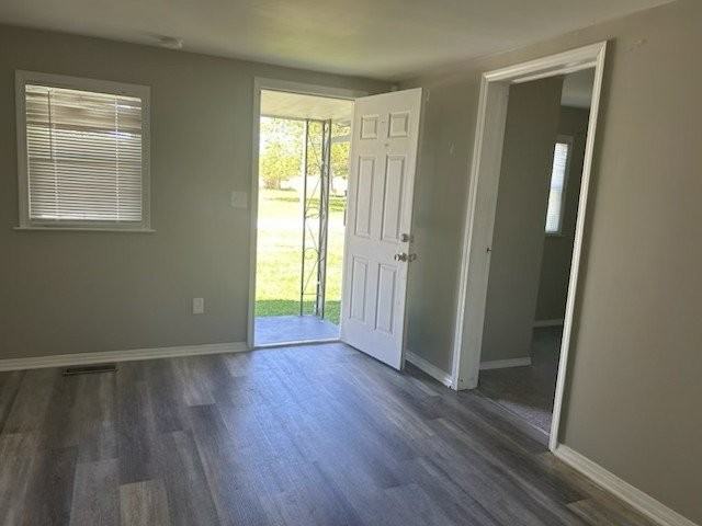 3247 Clover Dr - Photo 4 of 26