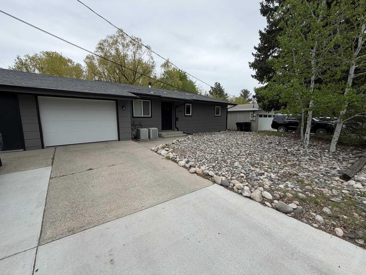 1341 Clark Ave #1