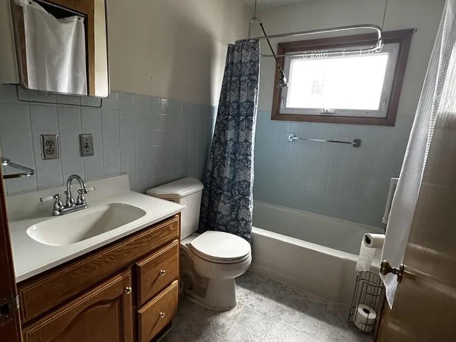 2412 Selmser Ave - Photo 6 of 9
