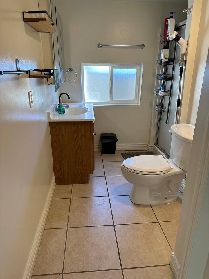 1804 W Rozanne Cir - Photo 2 of 10