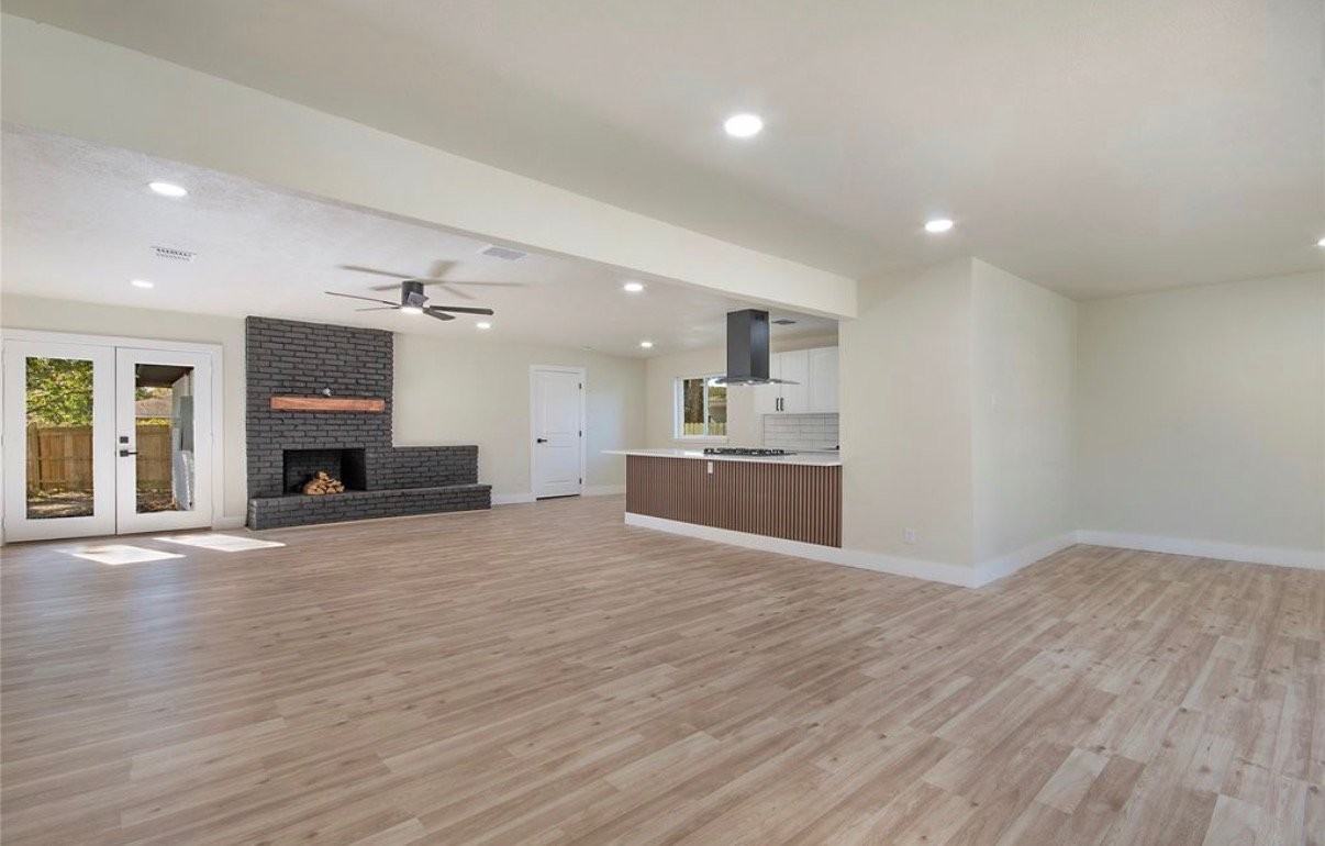 1212 Willow Glen Dr - Photo 2 of 19