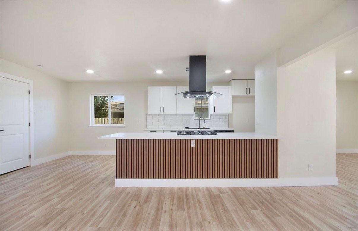 1212 Willow Glen Dr - Photo 4 of 19