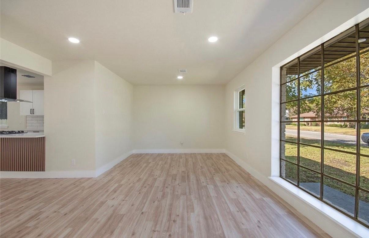 1212 Willow Glen Dr - Photo 6 of 19