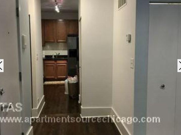 1851 W Cornelia Ave #3 - Photo 7 of 17