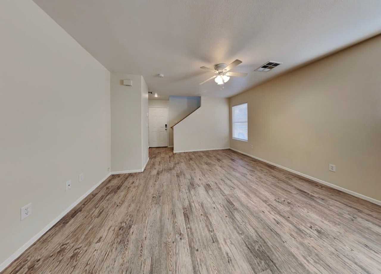 4640 Swaying Palms Dr - Photo 2 of 12