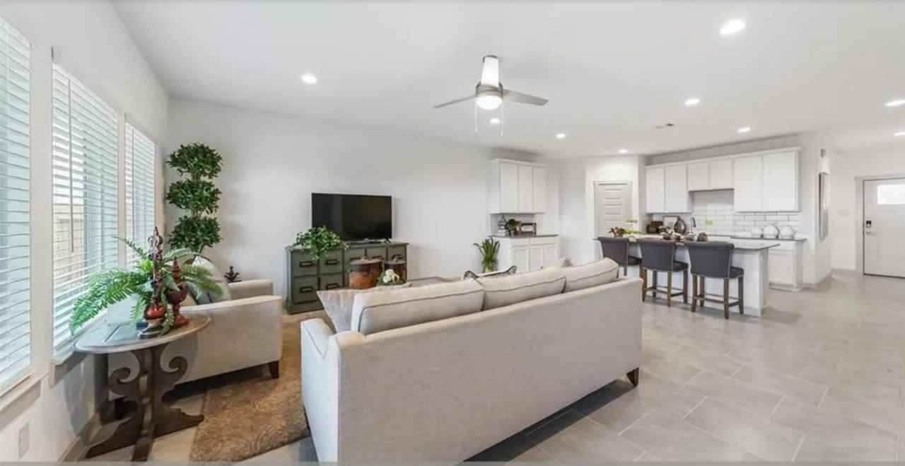 8043 House Bank Ln - Photo 6 of 20