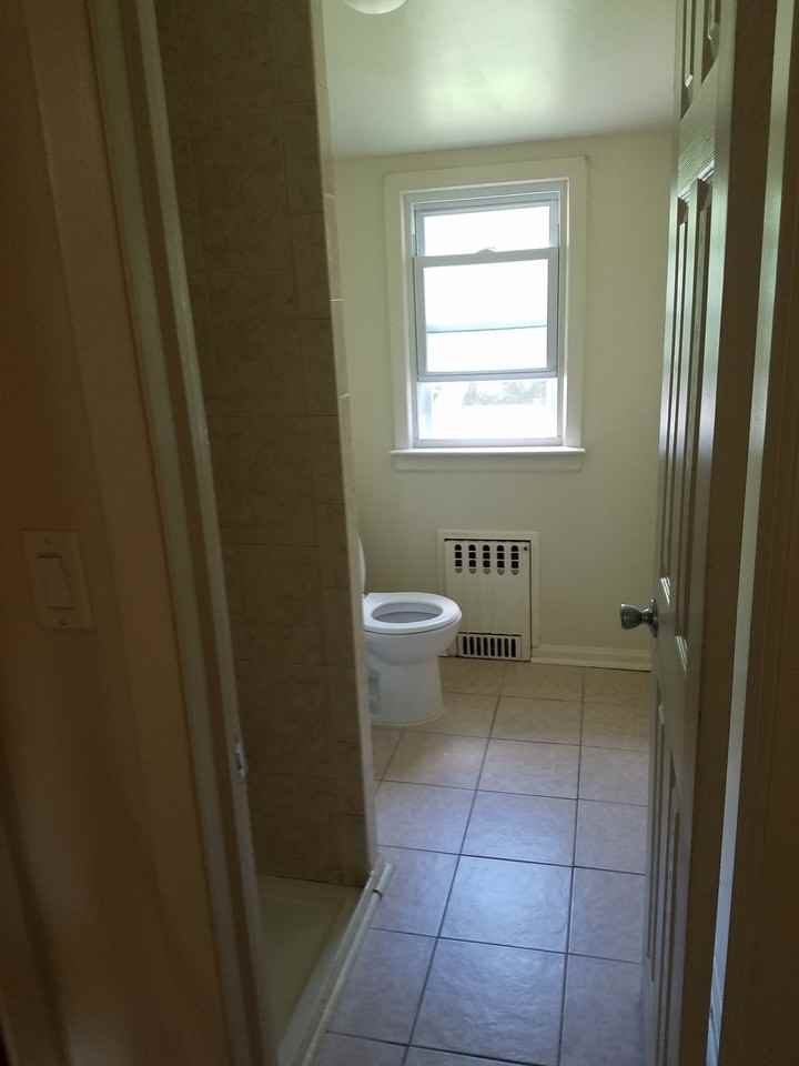46 Parkview Ave #46-2ndFL - Photo 4 of 9