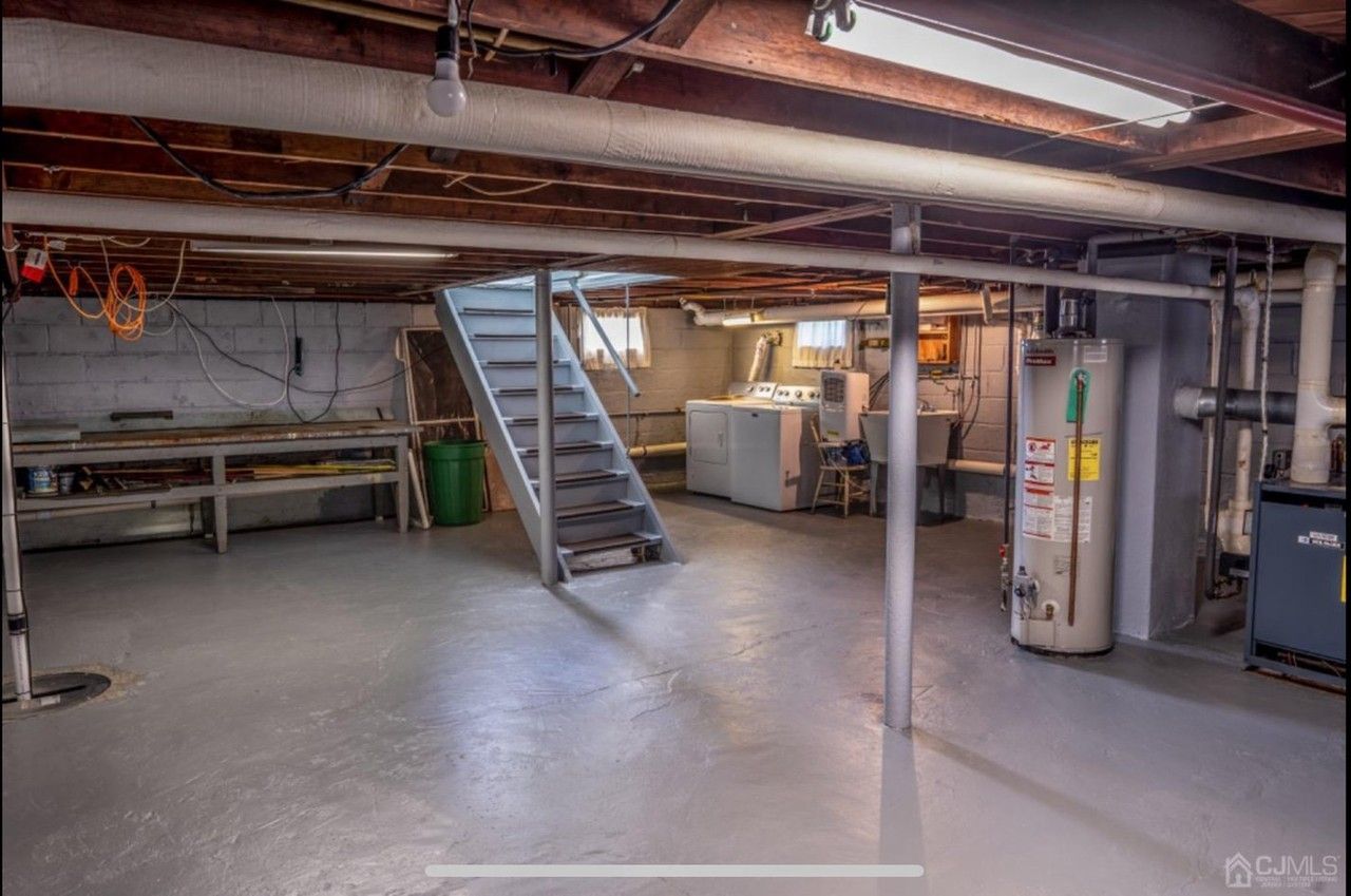 7 Sherman Ave - Photo 5 of 12