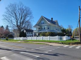featured image of 32 Gilbert St #1