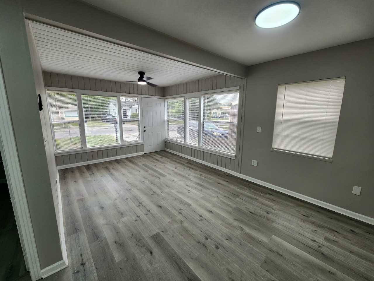 2427 Coleman Ct - Photo 3 of 16