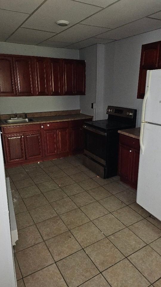 247 N 4th St - Photo 3 of 5