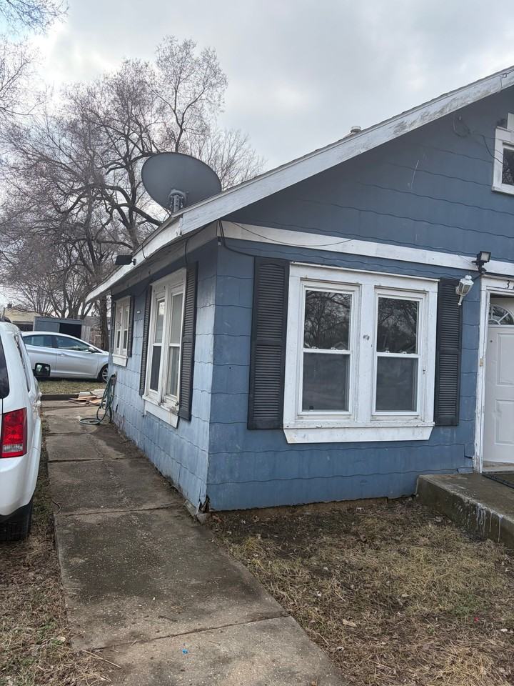 3112 W Latrobe St - Photo 2 of 20