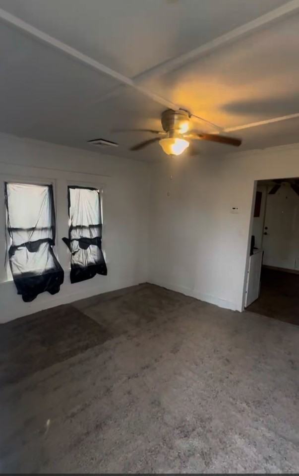 3112 W Latrobe St - Photo 7 of 20
