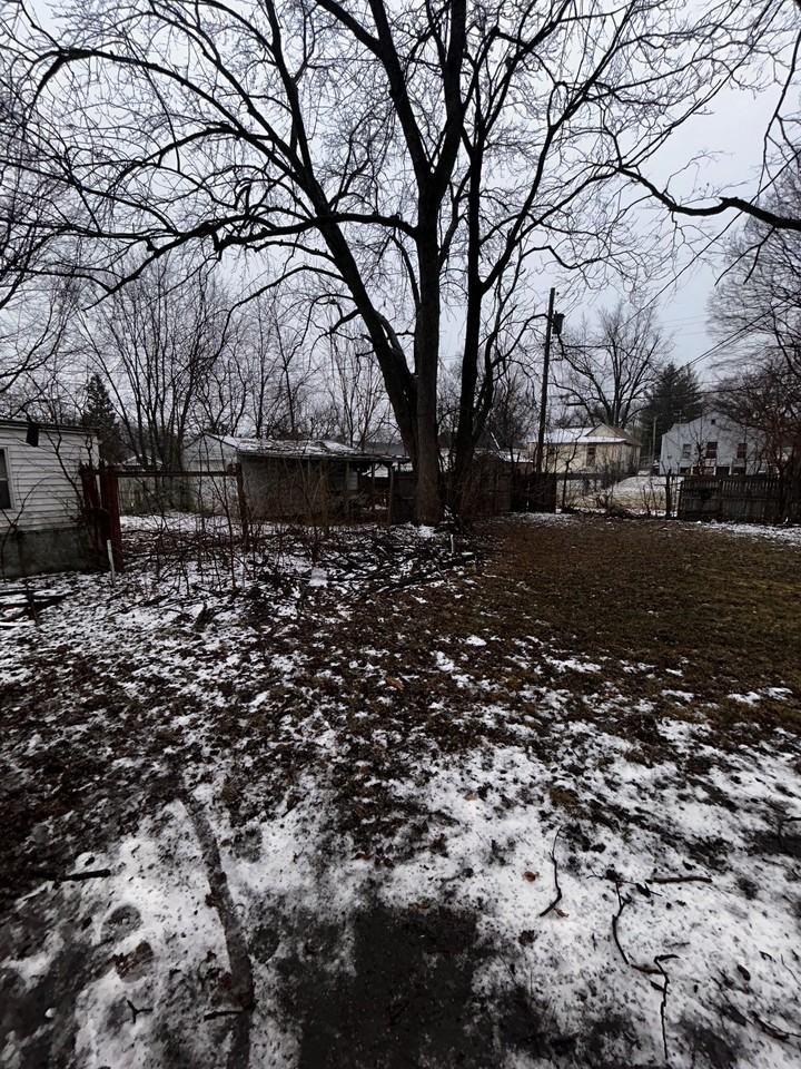 935 W Marietta St - Photo 2 of 19