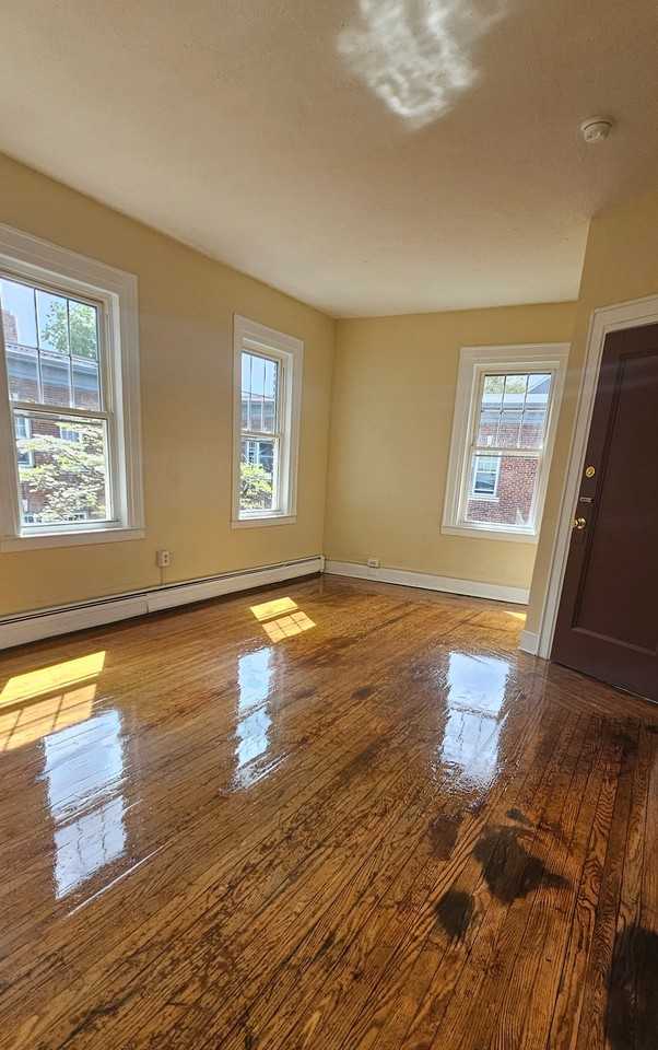 206 Sherman Ave #B1 - Photo 2 of 7