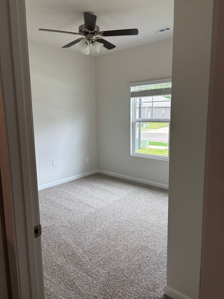 6157 Feather Way Se - Photo 3 of 14