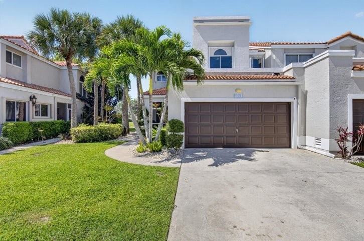10530 Lake Vista Cir - Photo 2 of 8