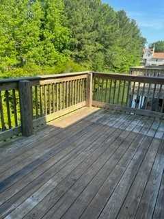 921 Gas Light Ln - Photo 4 of 10