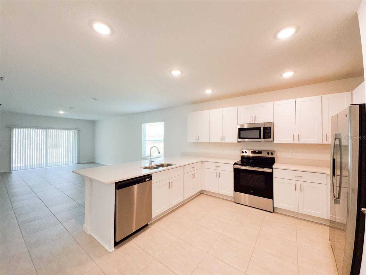436 Wayland Dr - Photo 3 of 20