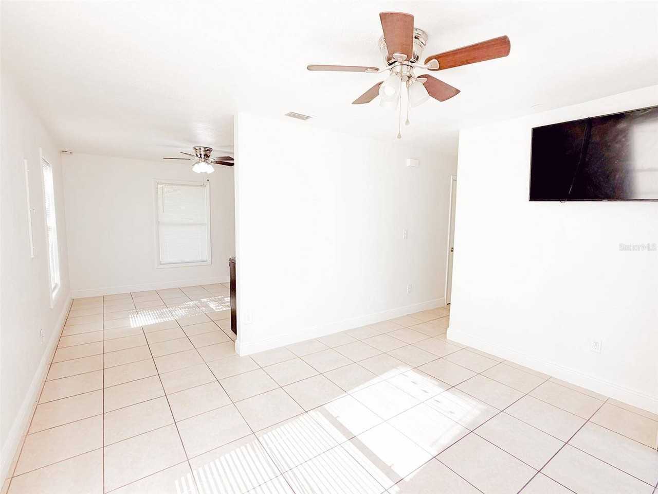 407 W Bella Vista St - Photo 7 of 20