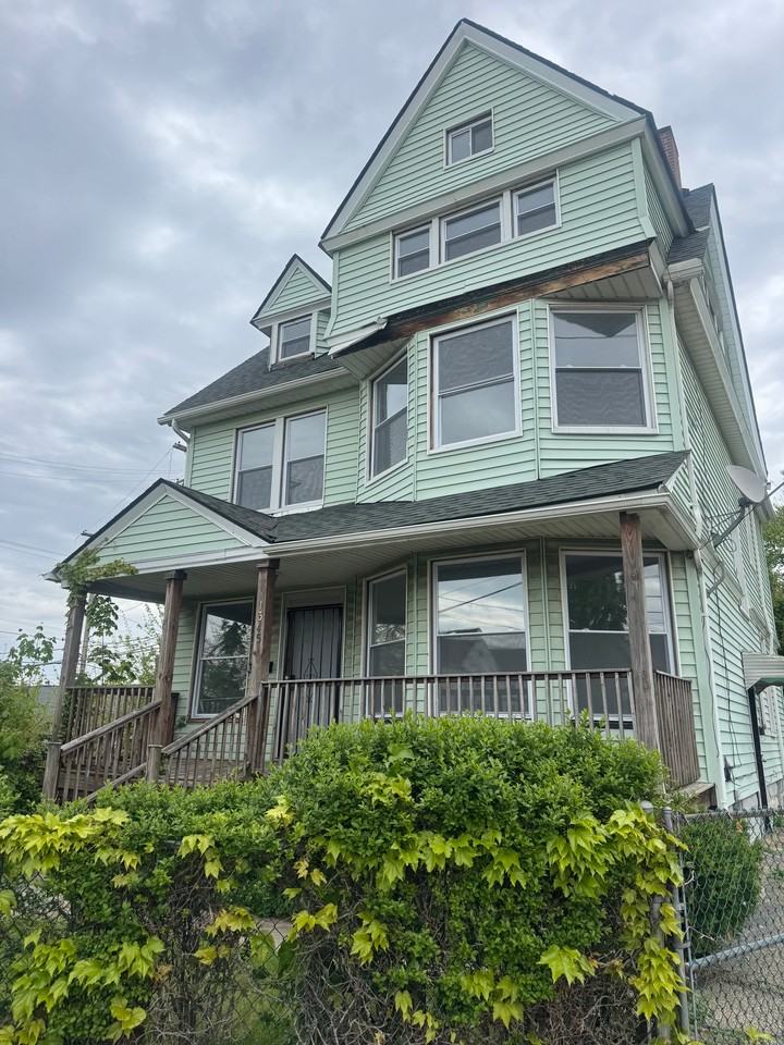 1345 Addison Rd - Photo 3 of 3