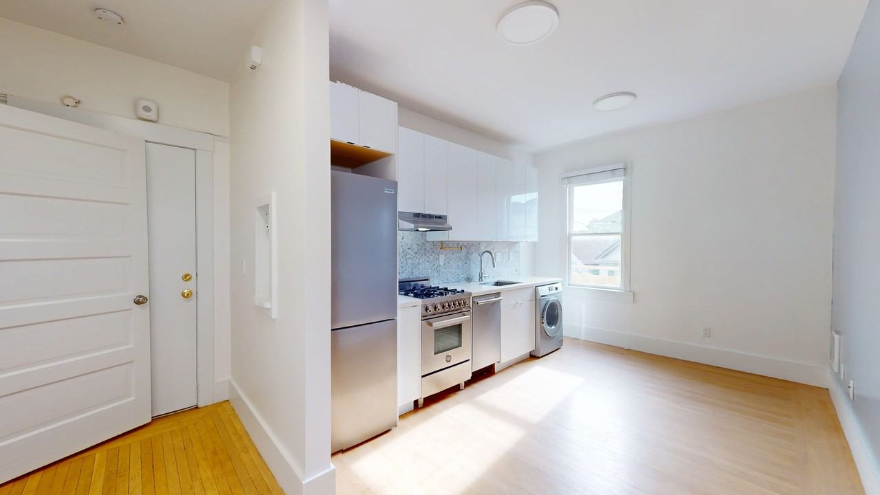 3099 Washington St #24 - Photo 2 of 20