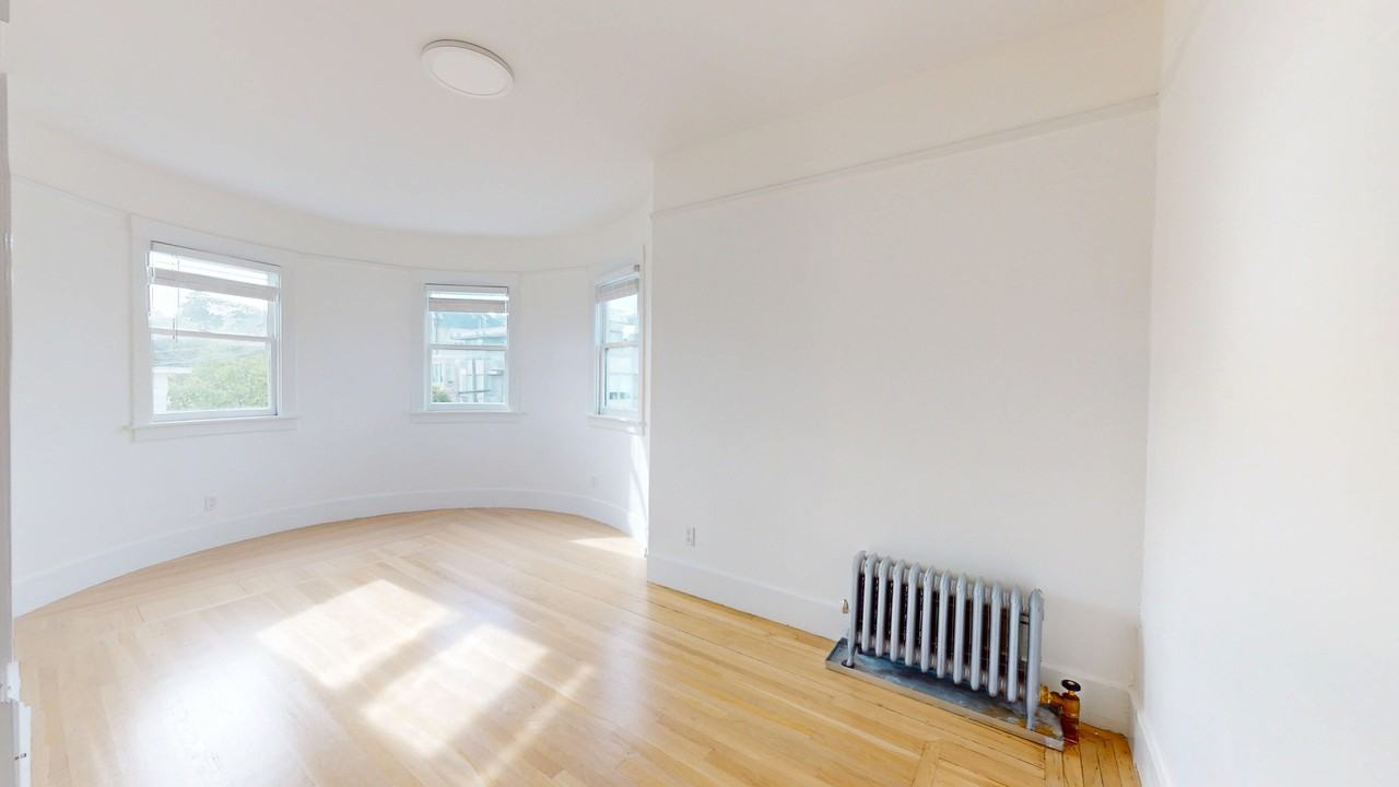 3099 Washington St #24 - Photo 6 of 20