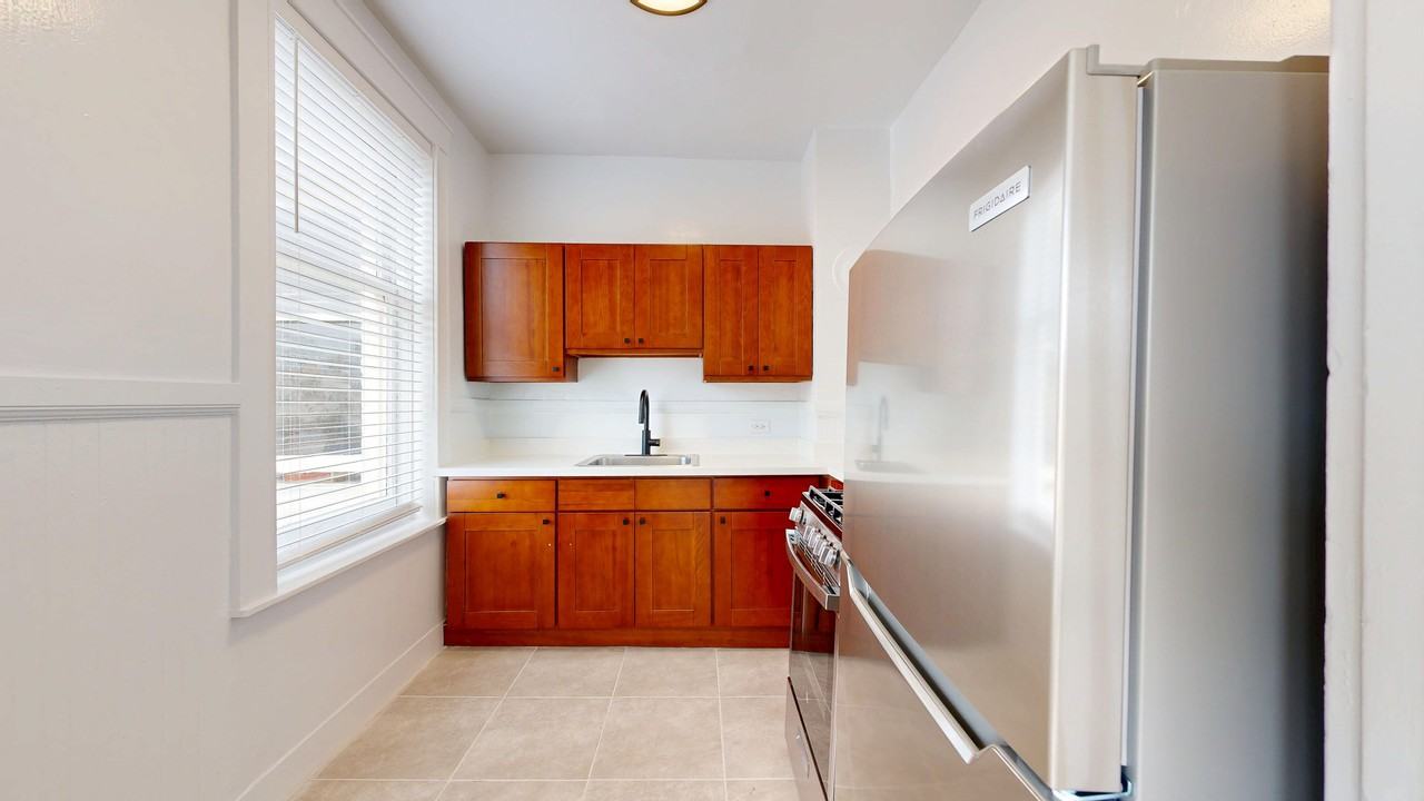 156 Franklin St #406 - Photo 5 of 9
