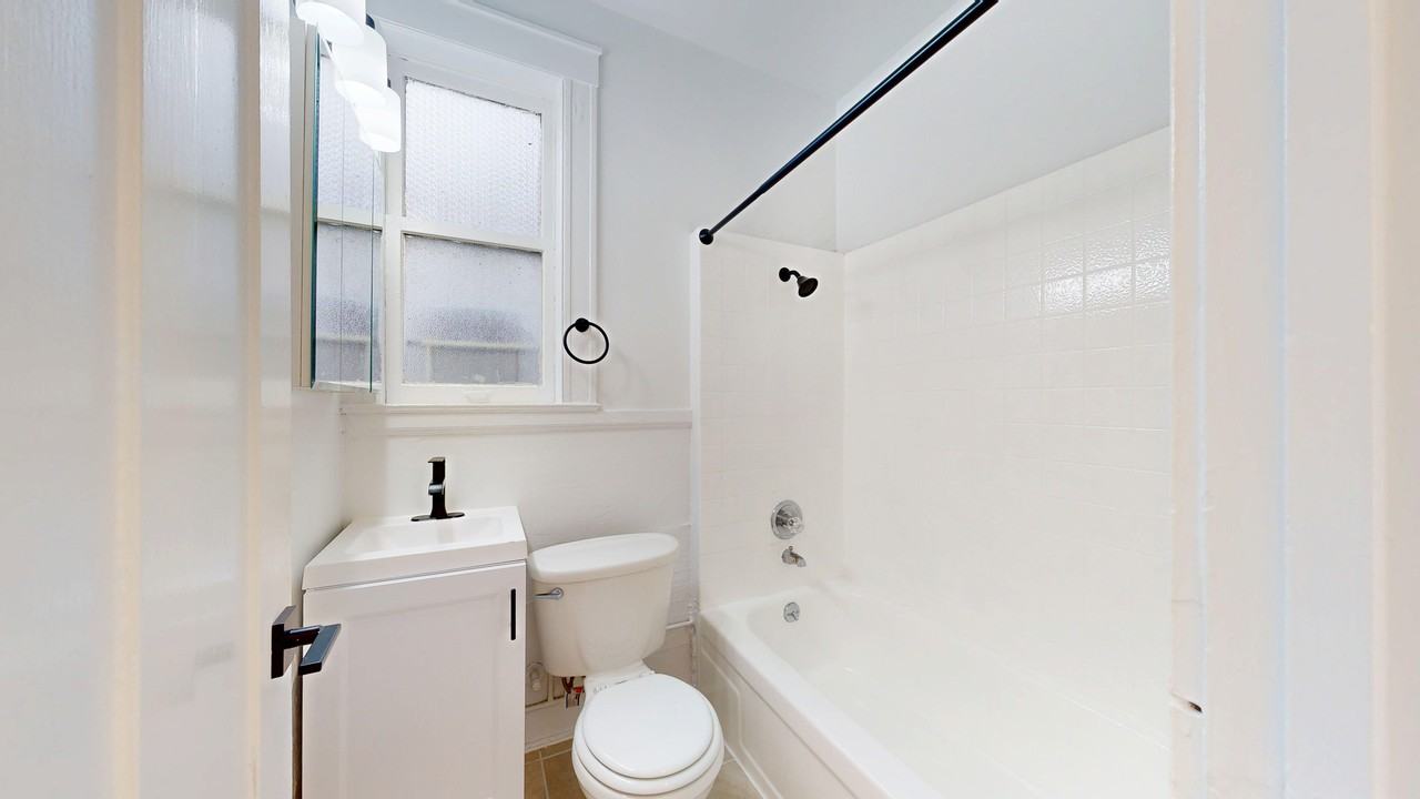 156 Franklin St #406 - Photo 7 of 9