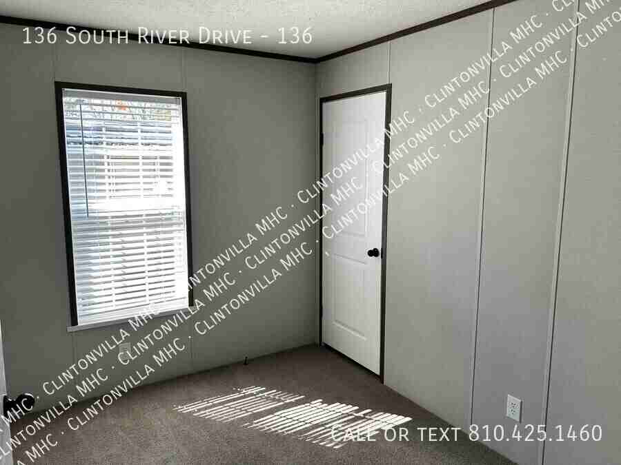 136 S River Dr #136 - Photo 5 of 5