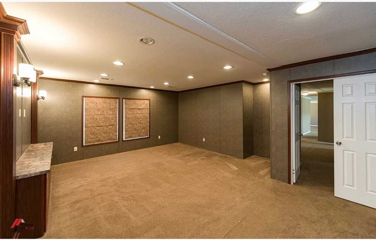 571 Seven Pines Rd - Photo 6 of 22