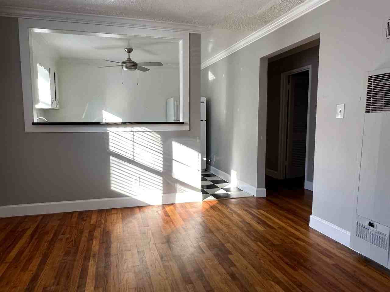 286 9th St Ne - Photo 7 of 20