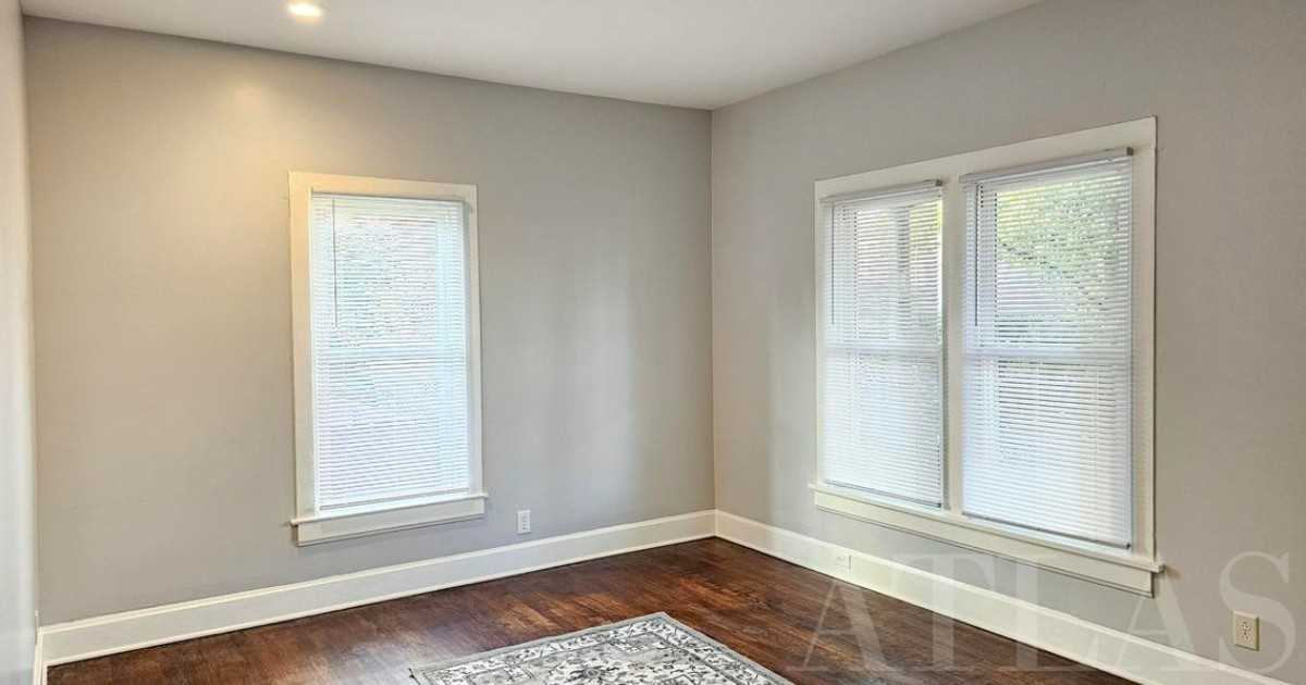 309 Derby St #NA - Photo 3 of 20