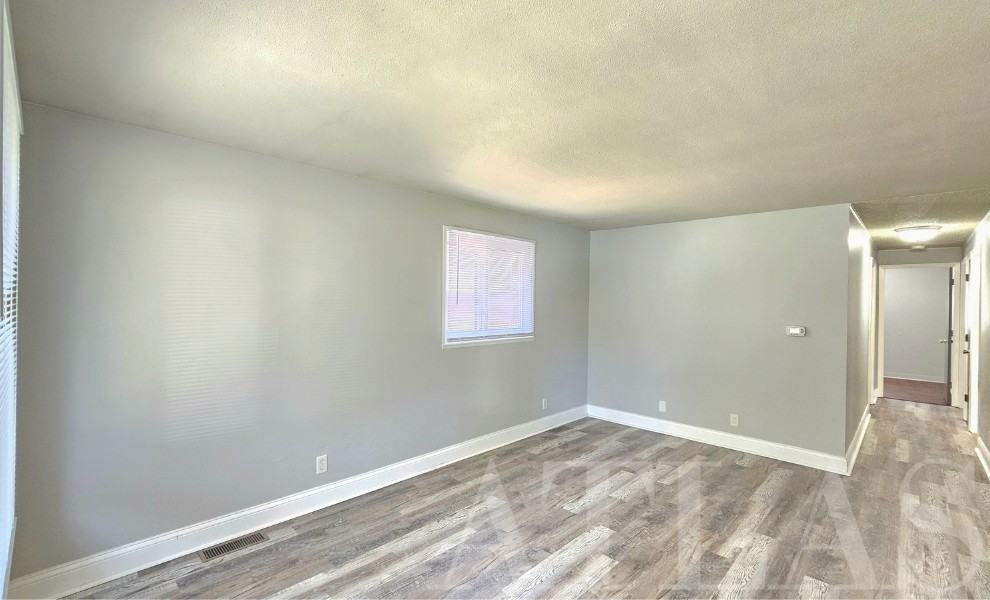 809 Hobart St #NA - Photo 3 of 17