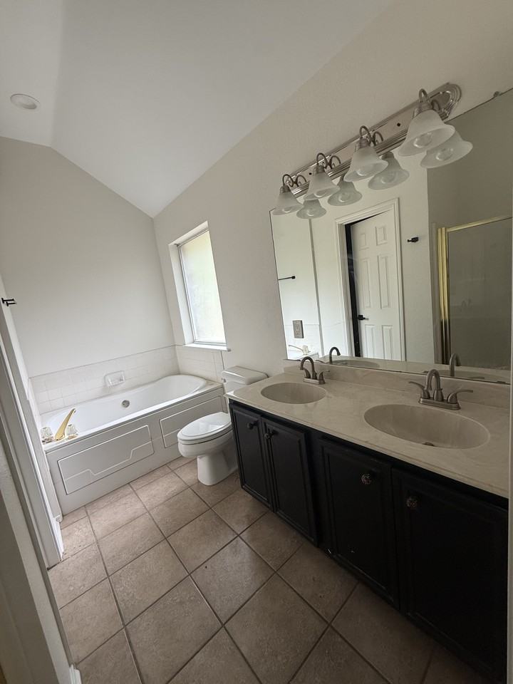 820 Hillside Dr #NA - Photo 7 of 33