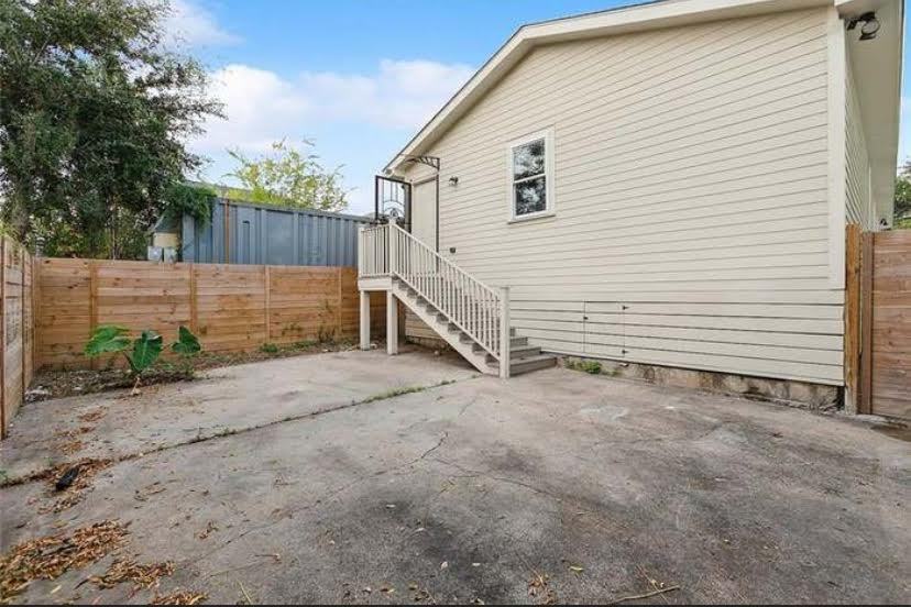 2520 S Galvez St #NA - Photo 3 of 19