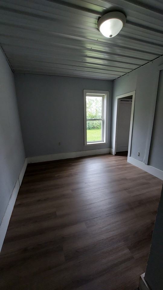 210 W Marion St #NA - Photo 3 of 9