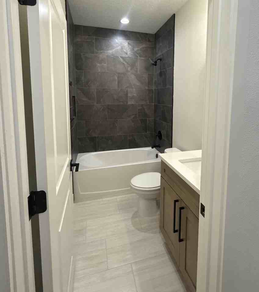 40 W 12th St #NA - Photo 5 of 13