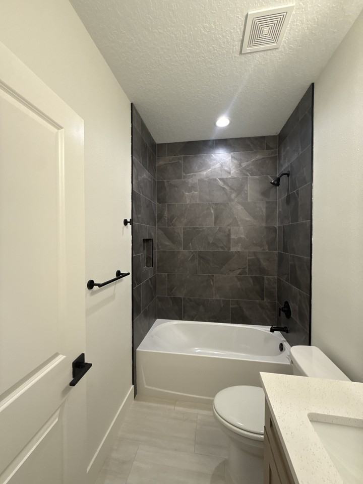 40 W 12th St #NA - Photo 7 of 13