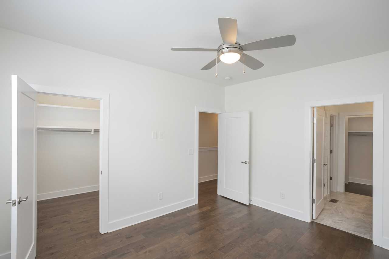 502 Vernon Cir #NA - Photo 6 of 32