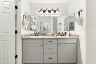10401 N 52nd St #231 - Photo 1 of 1