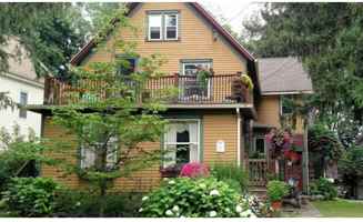 featured image of 67 Huron St #2