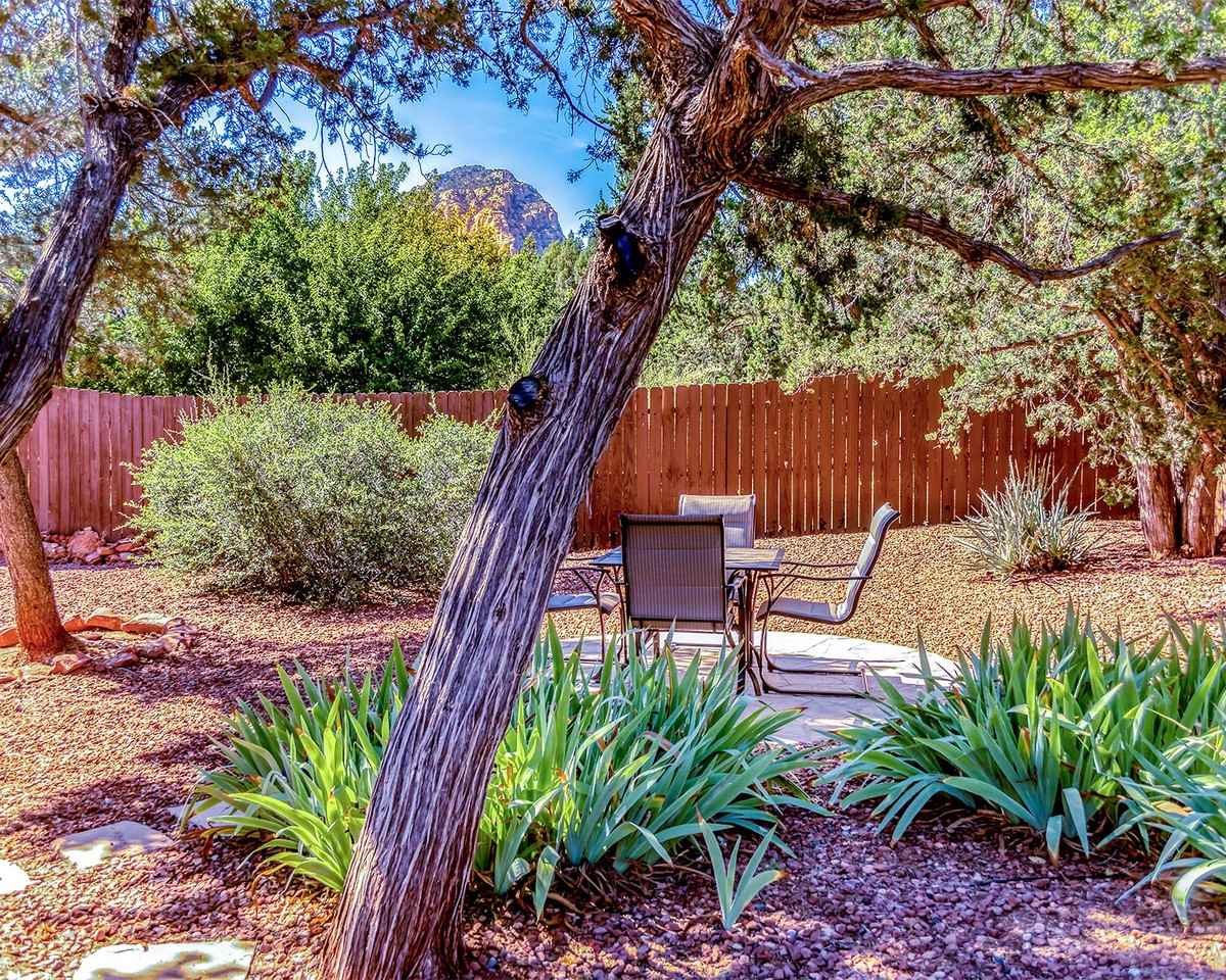 440 Mountain Shadows Dr #NA - Photo 7 of 19