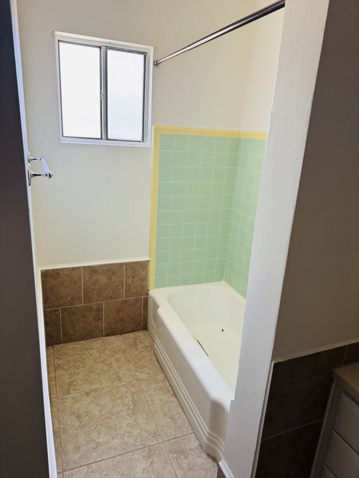 616 N Freestone Cir #NA - Photo 6 of 20