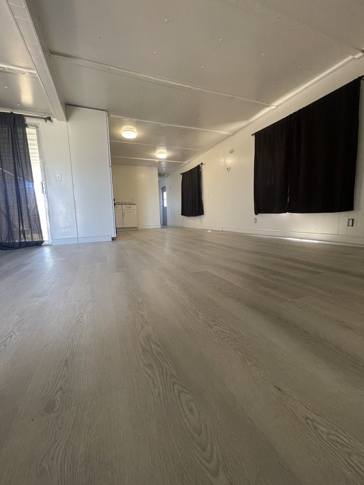 1305 W Benson Ave #NA - Photo 3 of 10
